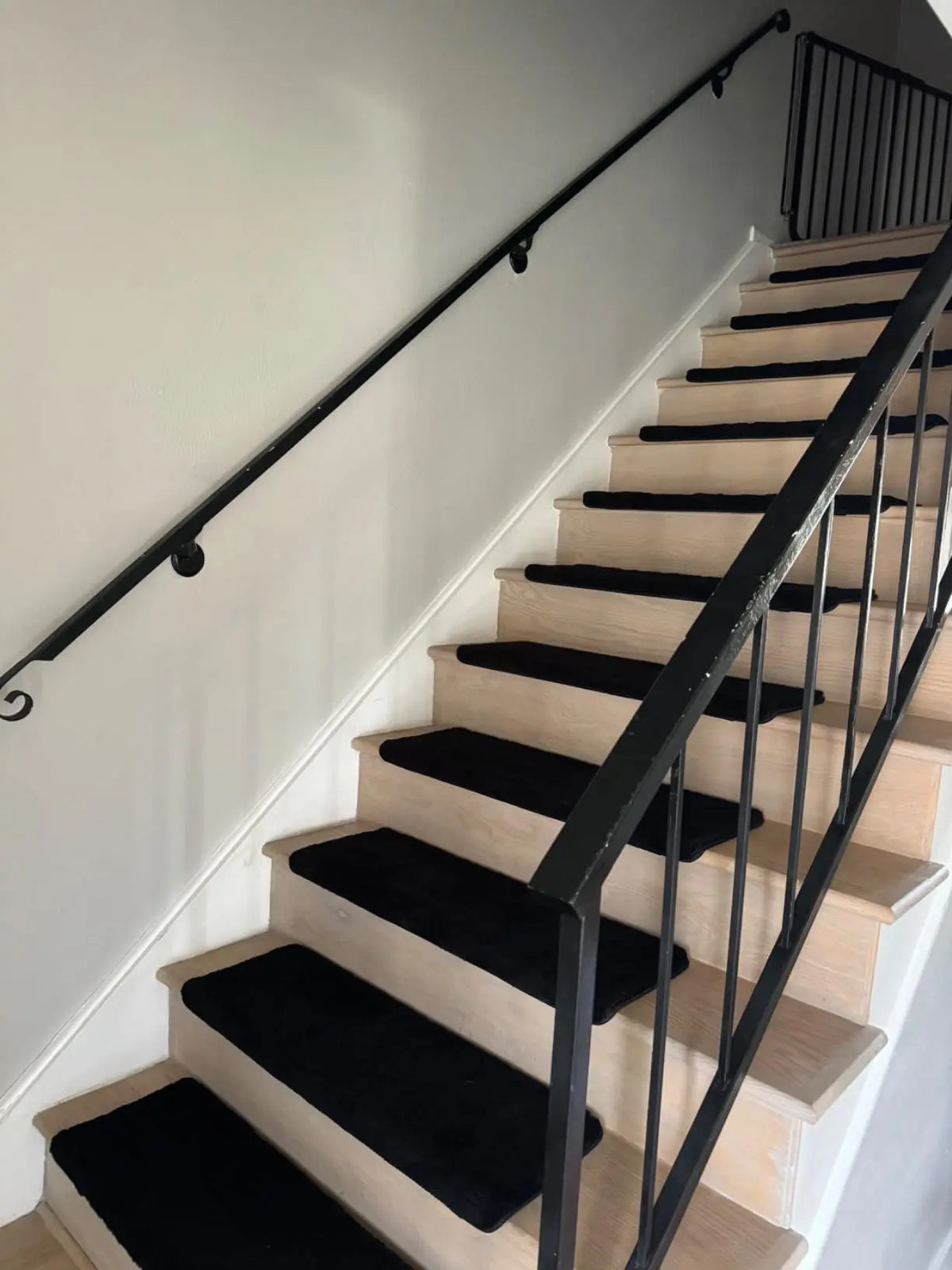 Bullnose Non-Slip Carpet Stair Treads Ultra Plush Peel Stick